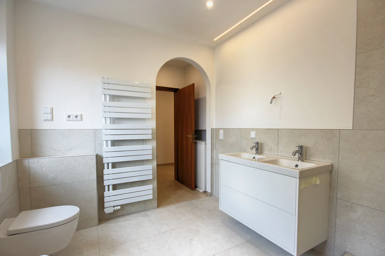 3 Zimmer Wohnung mit 115 m² in Frankfurt am Main – Bild 8