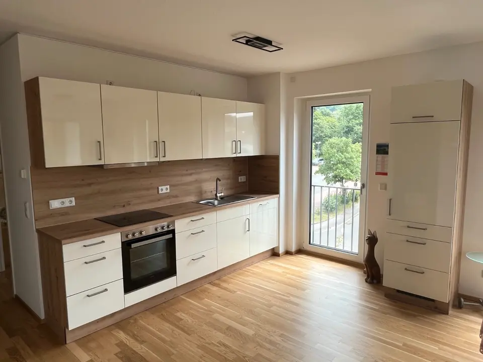 2 Zimmer Wohnung mit 72 m² in Sonneberg – Bild 2