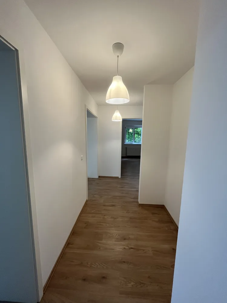 2 Zimmer Wohnung mit 95 m² in Düsseldorf – Bild 4