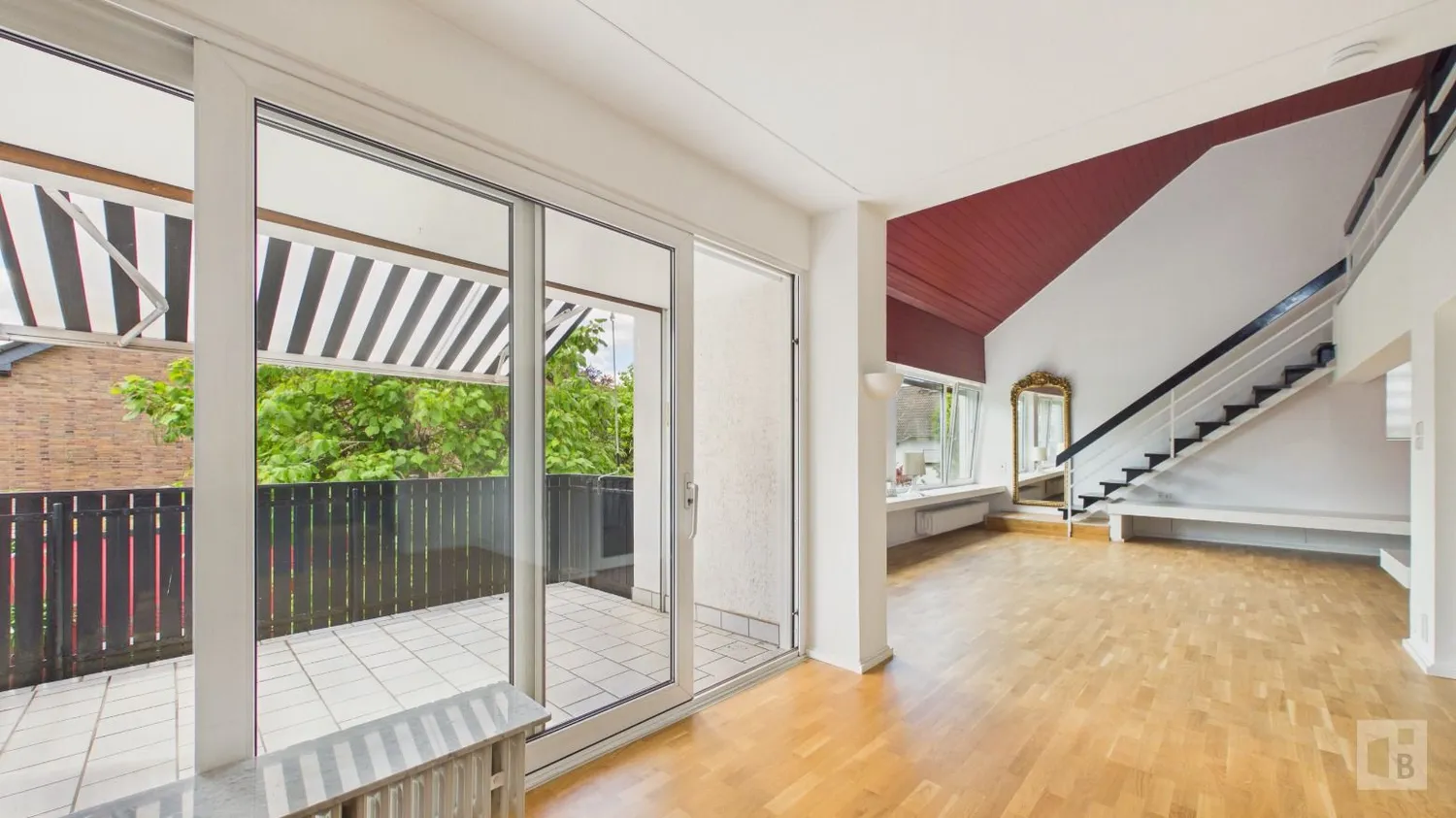 5 Zimmer Wohnung mit 160 m² in Wiesbaden – Bild 2