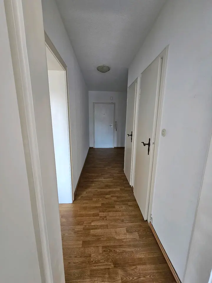 2 Zimmer Wohnung mit 69 m² in Wuppertal – Bild 2