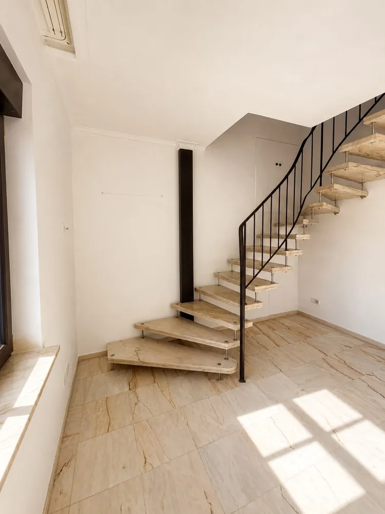 2 Zimmer Wohnung mit 120 m² in Bergisch Gladbach – Bild 7