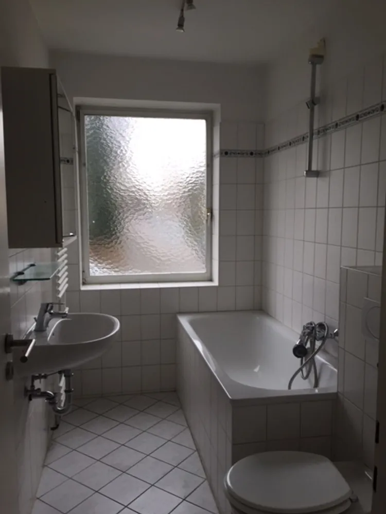 2 Zimmer Wohnung mit 42 m² in Duisburg – Bild 3