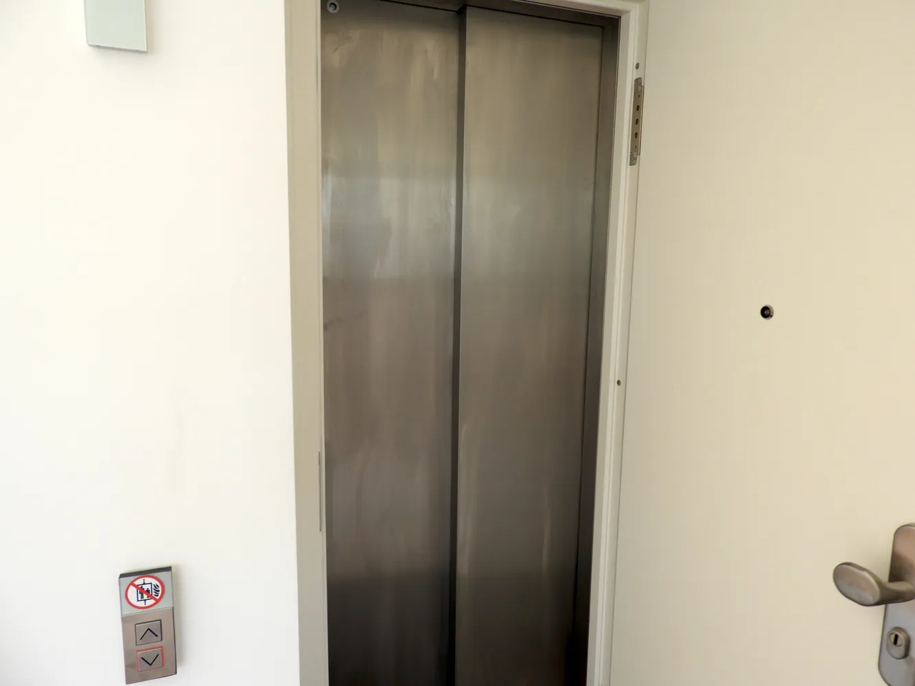 2 Zimmer Wohnung mit 76 m² in Düsseldorf – Bild 3