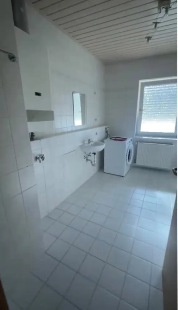 2 Zimmer Wohnung mit 48 m² in Karlsruhe – Bild 2