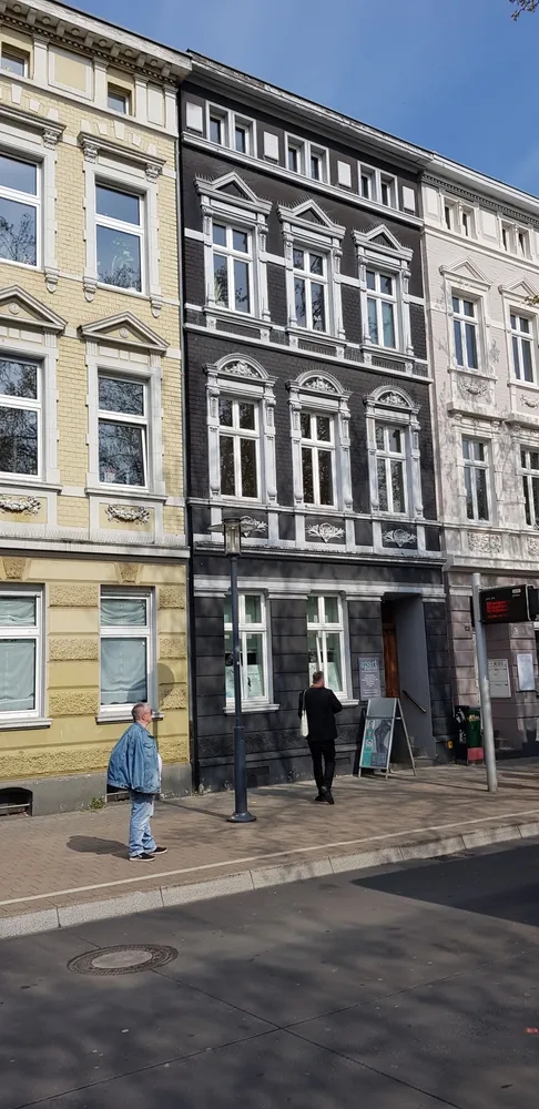 3 Zimmer Wohnung mit 70 m² in Neuss – Bild 2