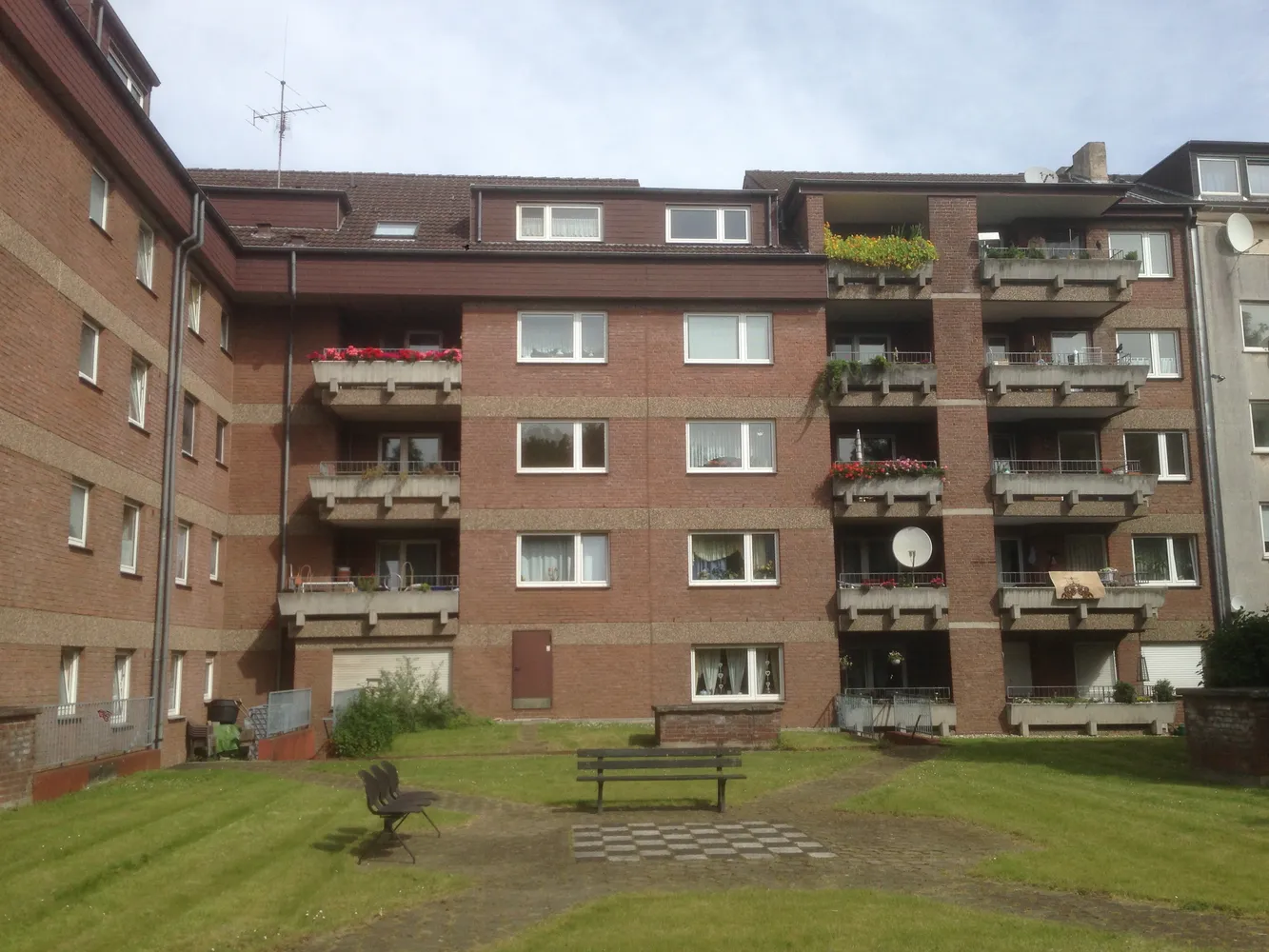 2 room apartment with 60 m² in Duisburg – Photo 4