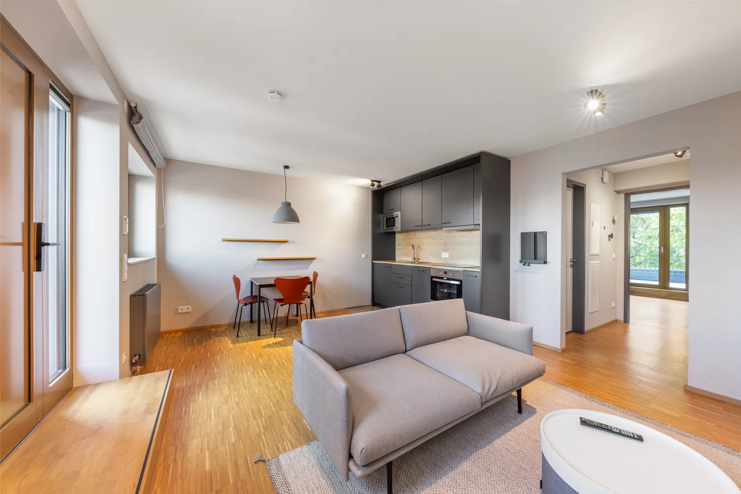 2 room apartment with 72 m² in Düsseldorf – Photo 1