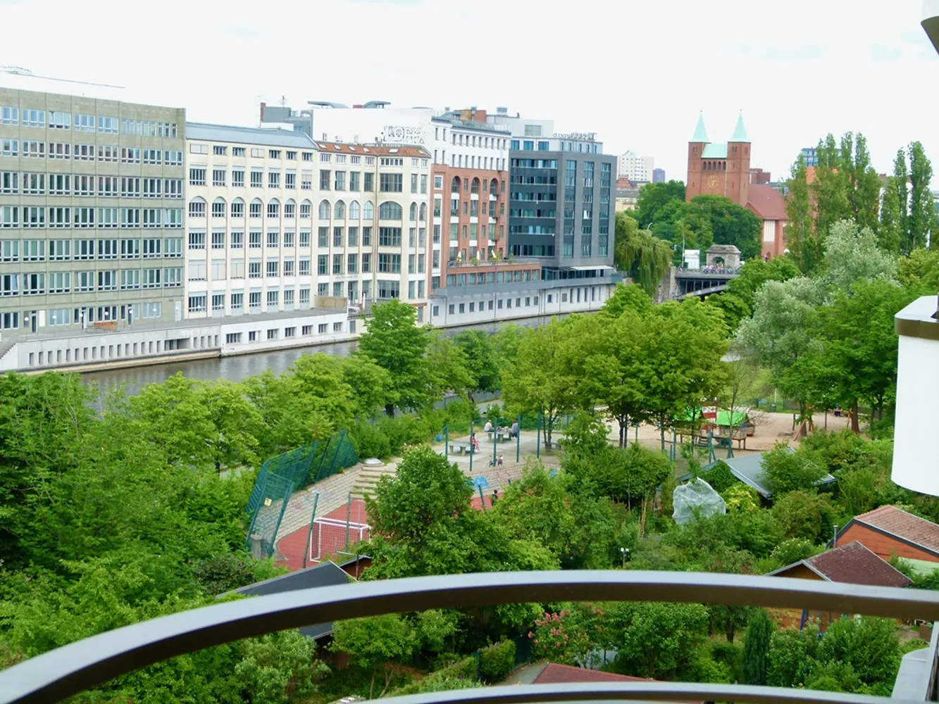 2 Zimmer Wohnung mit 73 m² in Berlin – Bild 12