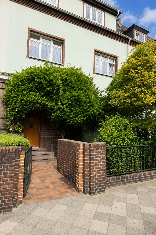 5 Zimmer Wohnung mit 226 m² in Düsseldorf – Bild 1