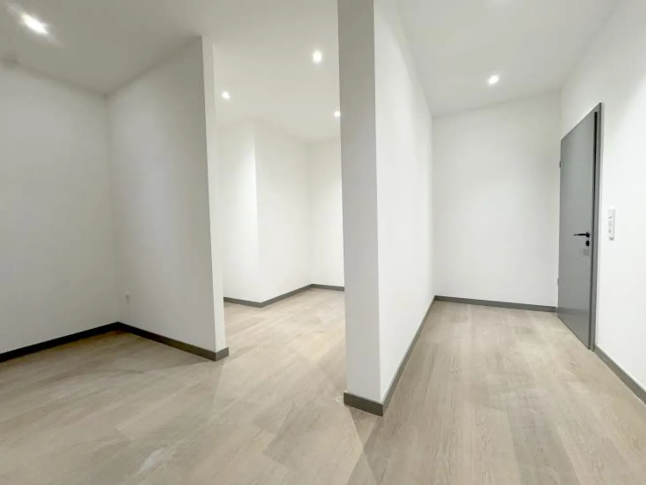 2 Zimmer Wohnung mit 128 m² in Oberhausen – Bild 6