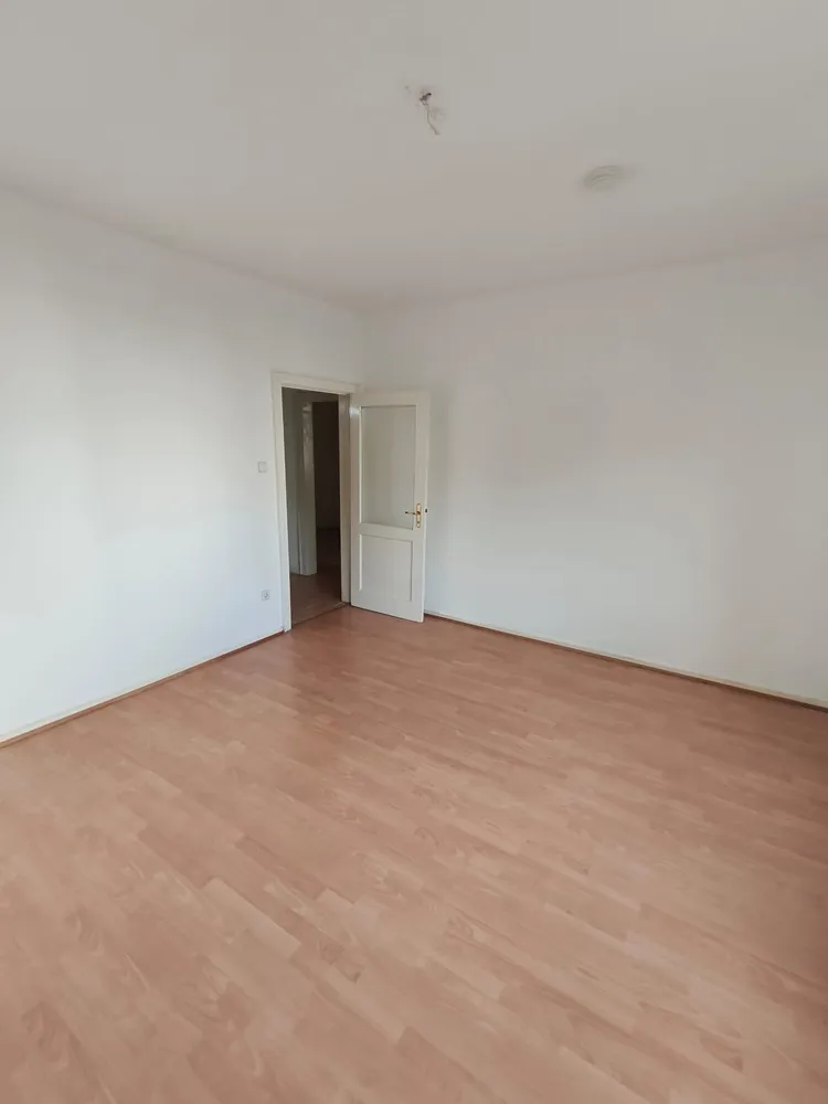 3 Zimmer Wohnung mit 67 m² in Hamburg – Bild 2