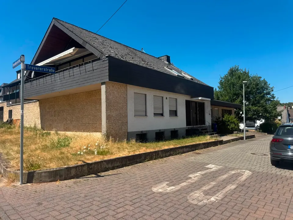 7 Zimmer Wohnung mit 223 m² in Koblenz – Bild 9