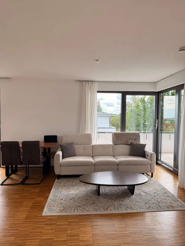 2 Zimmer Wohnung mit 94 m² in Wiesbaden – Bild 2