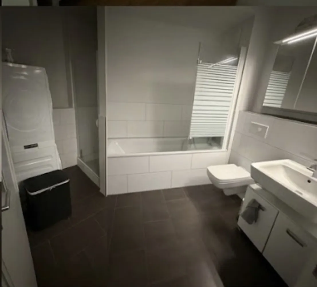 2 Zimmer Wohnung mit 68 m² in Köln – Bild 1