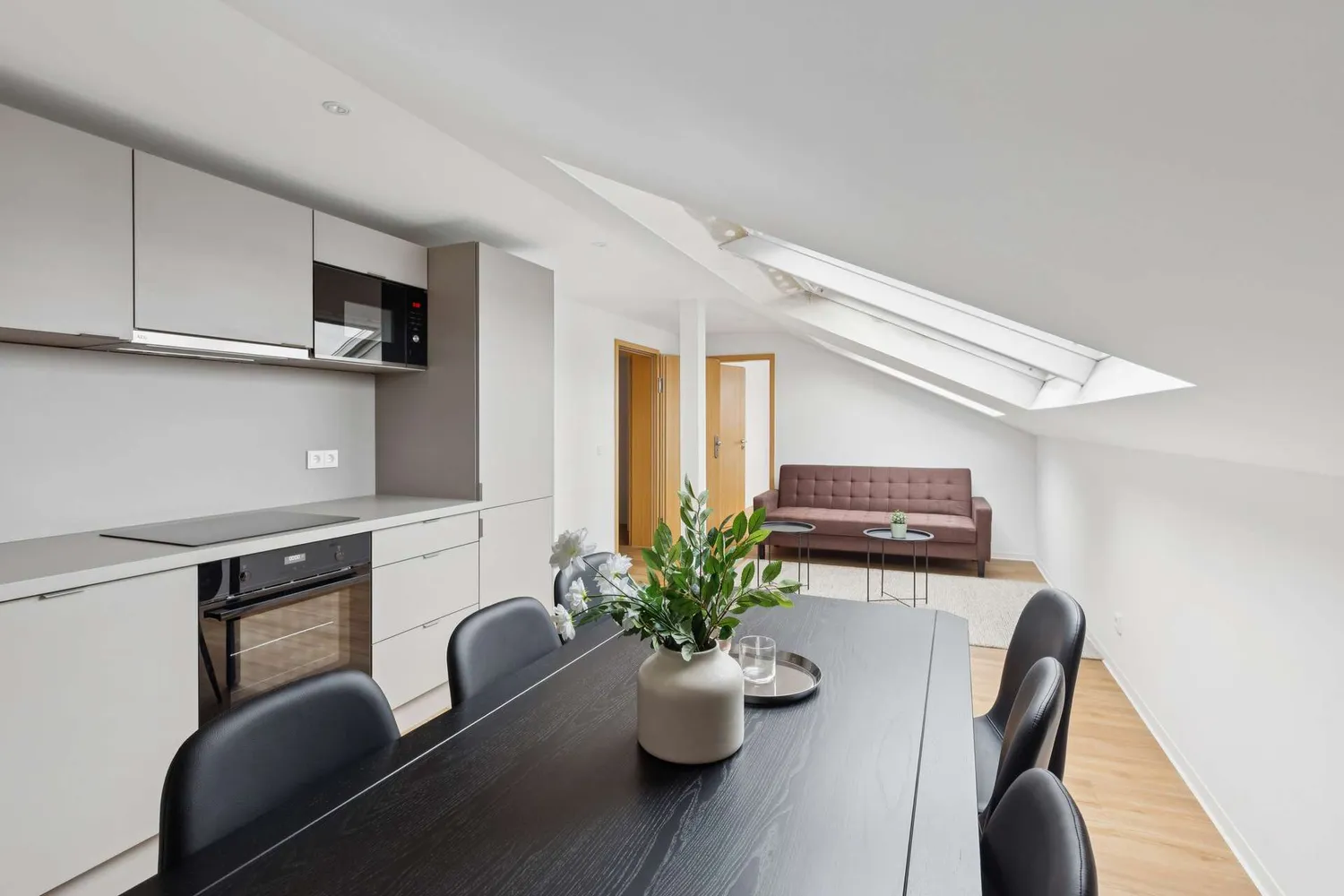 1 Zimmer Wohnung mit 29 m² in Frankfurt am Main – Bild 1