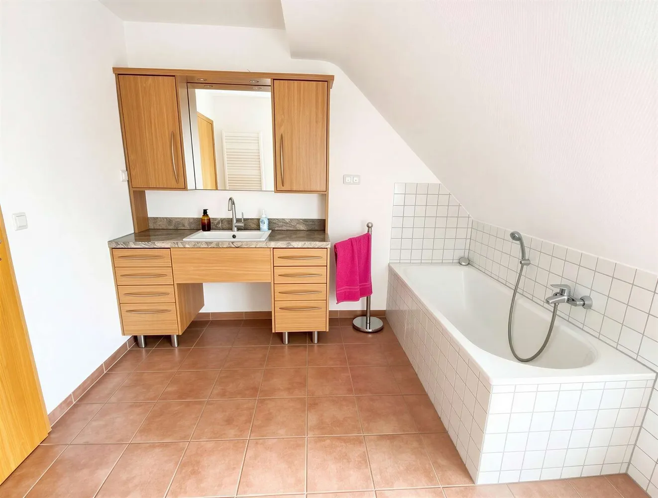 2 Zimmer Wohnung mit 61 m² in Oberhausen – Bild 5
