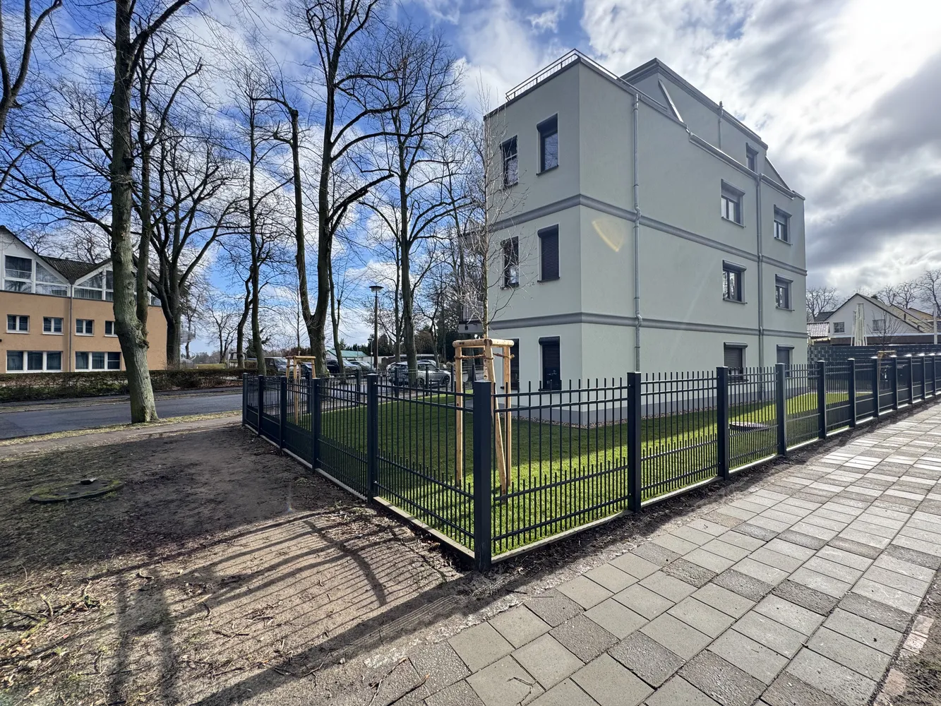 4 Zimmer Wohnung mit 143 m² in Berlin – Bild 2