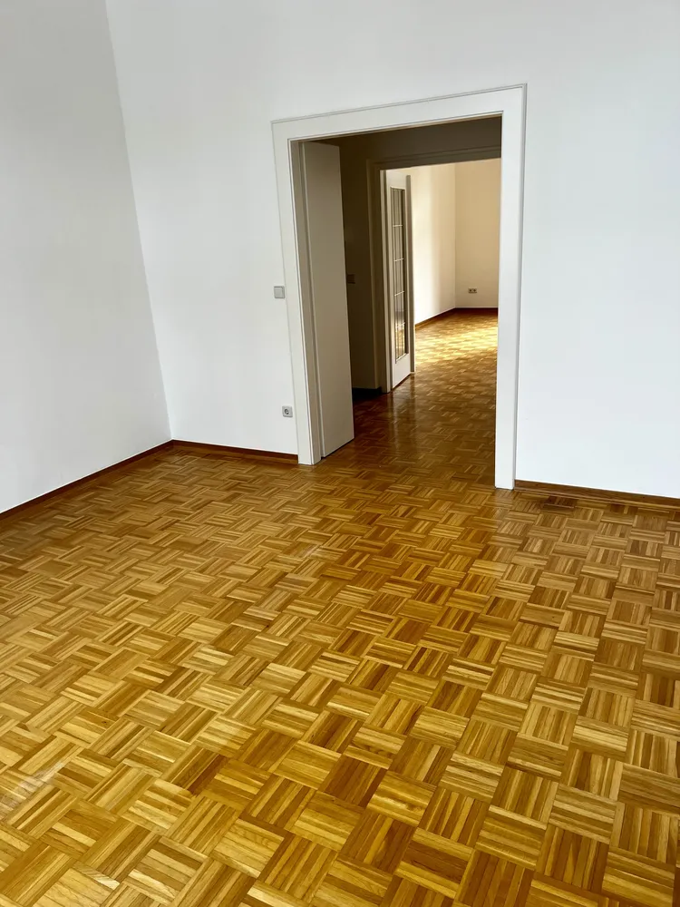 2 Zimmer Wohnung mit 82 m² in Hannover – Bild 5