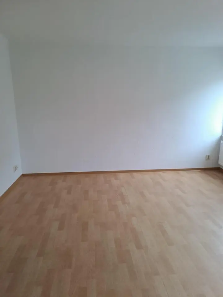 3 Zimmer Wohnung mit 63 m² in Bitterfeld-Wolfen – Bild 2