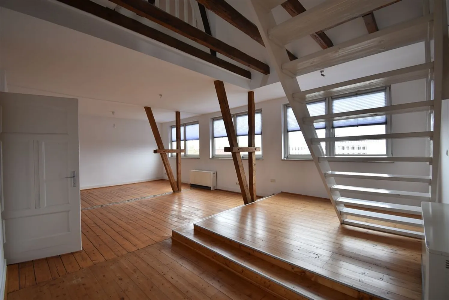 3 room apartment with 101 m² in Düsseldorf – Photo 1