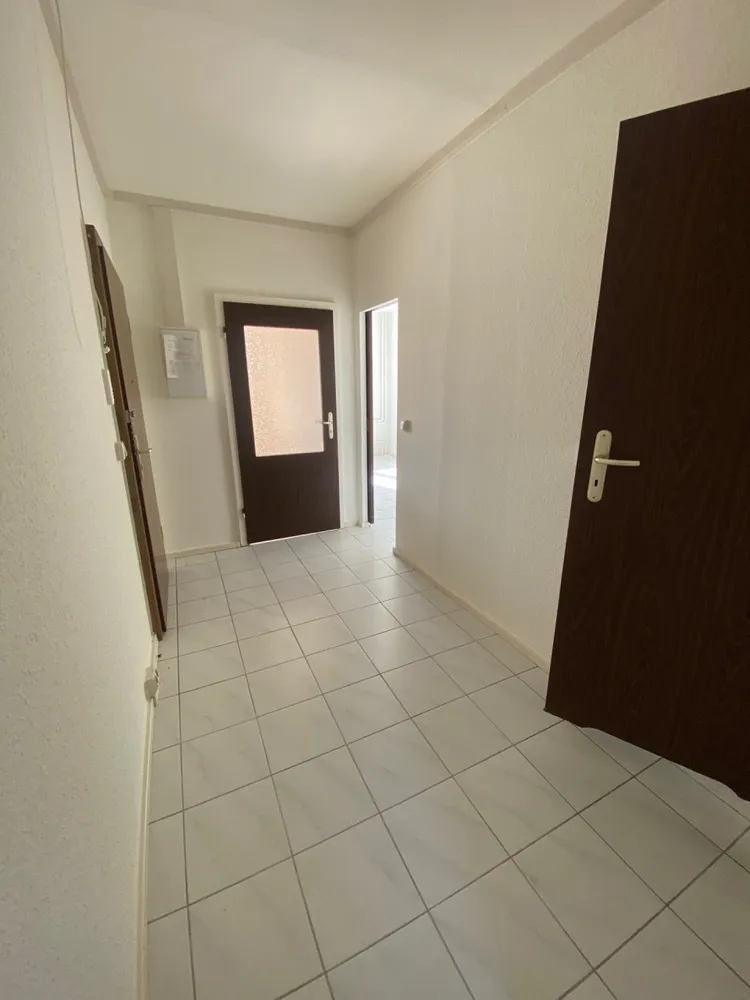 2 Zimmer Wohnung mit 57 m² in Halle (Saale) – Bild 3