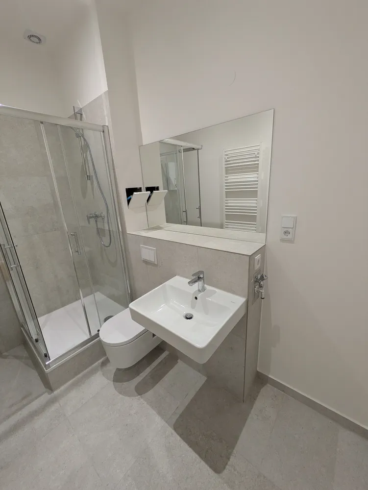 2 Zimmer Wohnung mit 73 m² in Berlin – Bild 12
