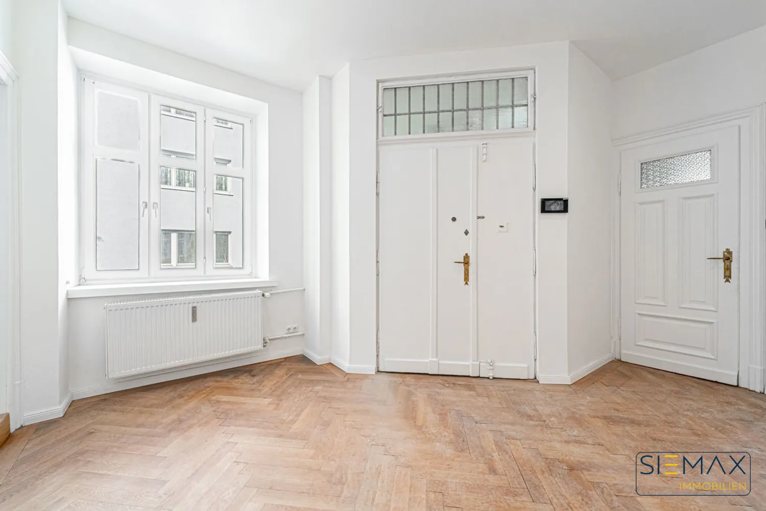 8 Zimmer Wohnung mit 240 m² in Augsburg – Bild 4