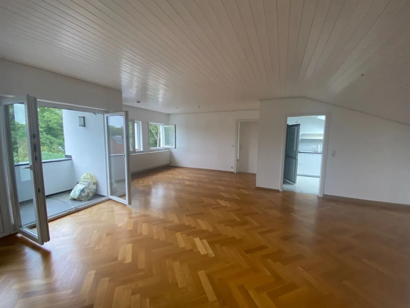 4 Zimmer Wohnung mit 100 m² in Stuttgart – Bild 7