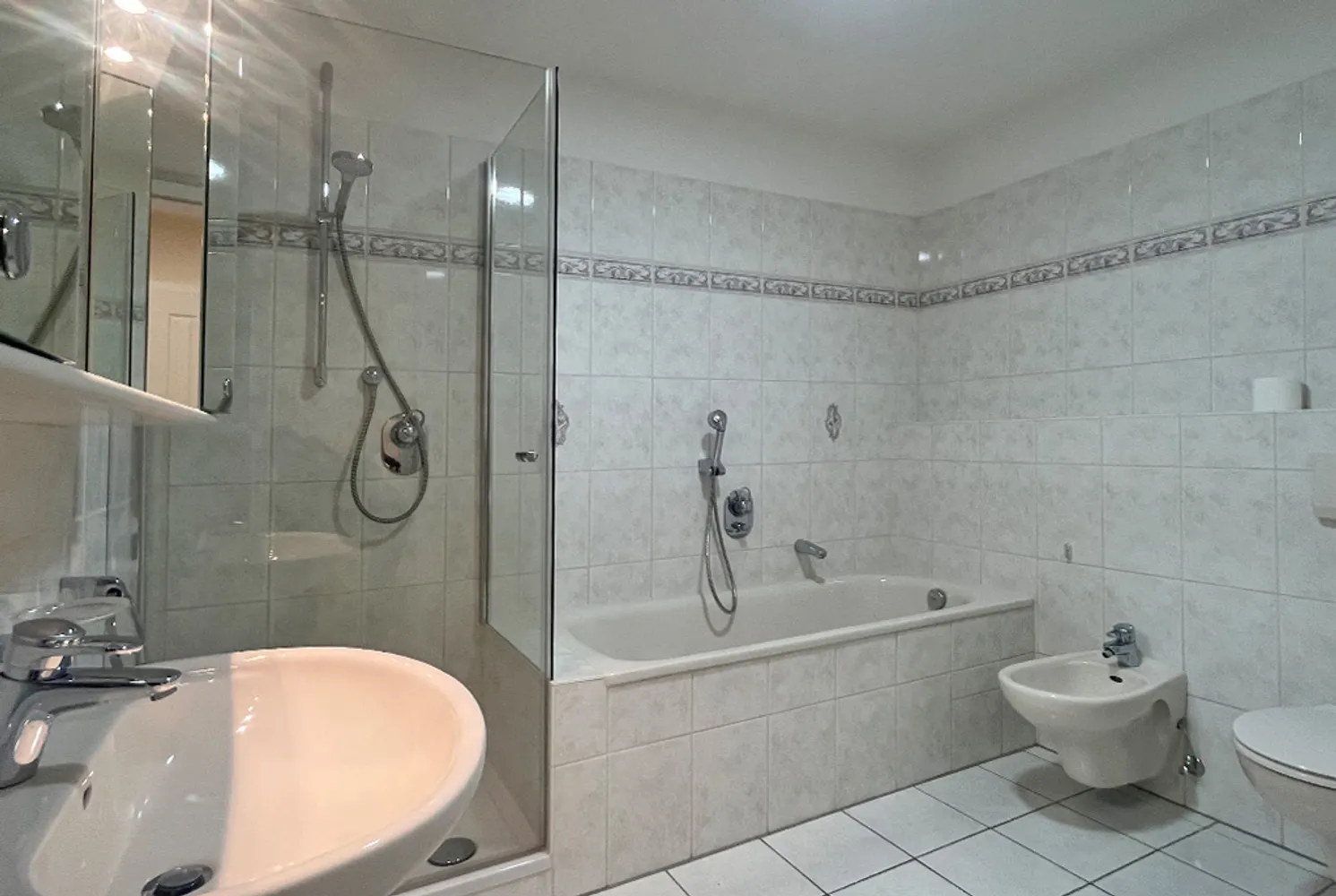 4 Zimmer Wohnung mit 102 m² in Hamburg – Bild 9