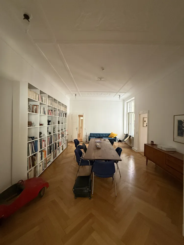 6 Zimmer Wohnung mit 158 m² in Berlin – Bild 1