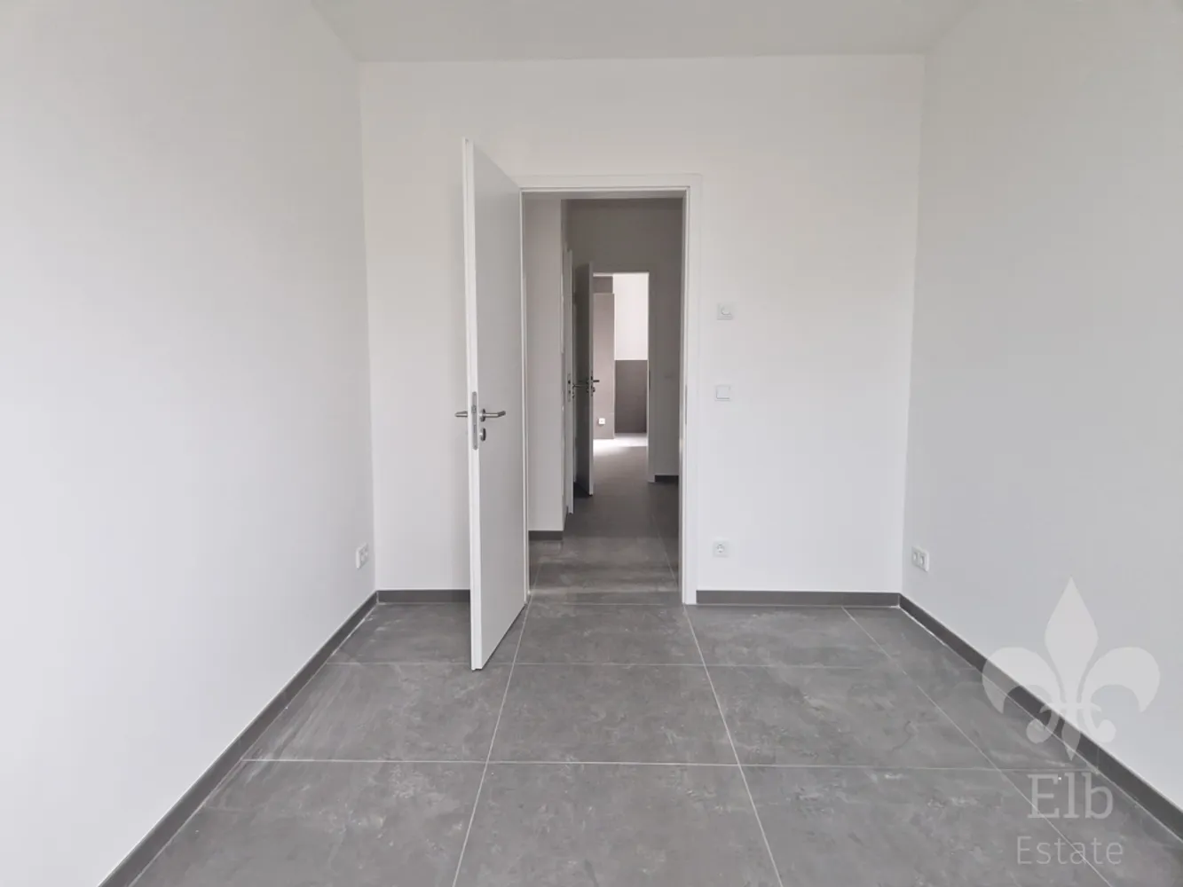 4 Zimmer Wohnung mit 113 m² in Magdeburg – Bild 1