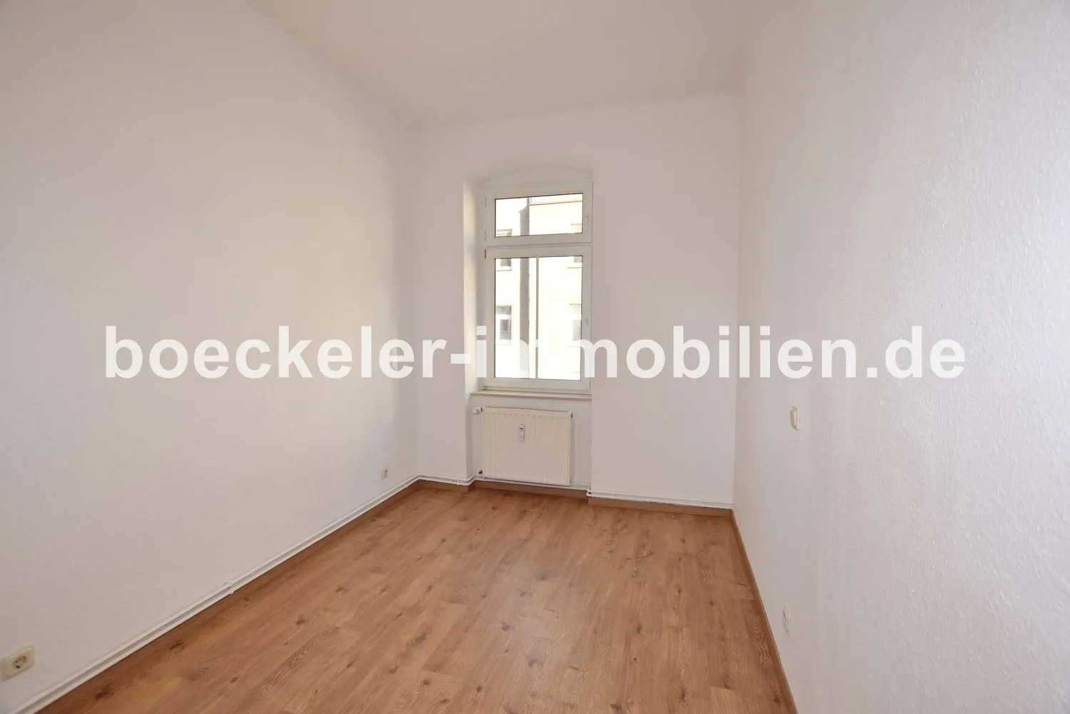 2 Zimmer Wohnung mit 54 m² in Weißenfels – Bild 2