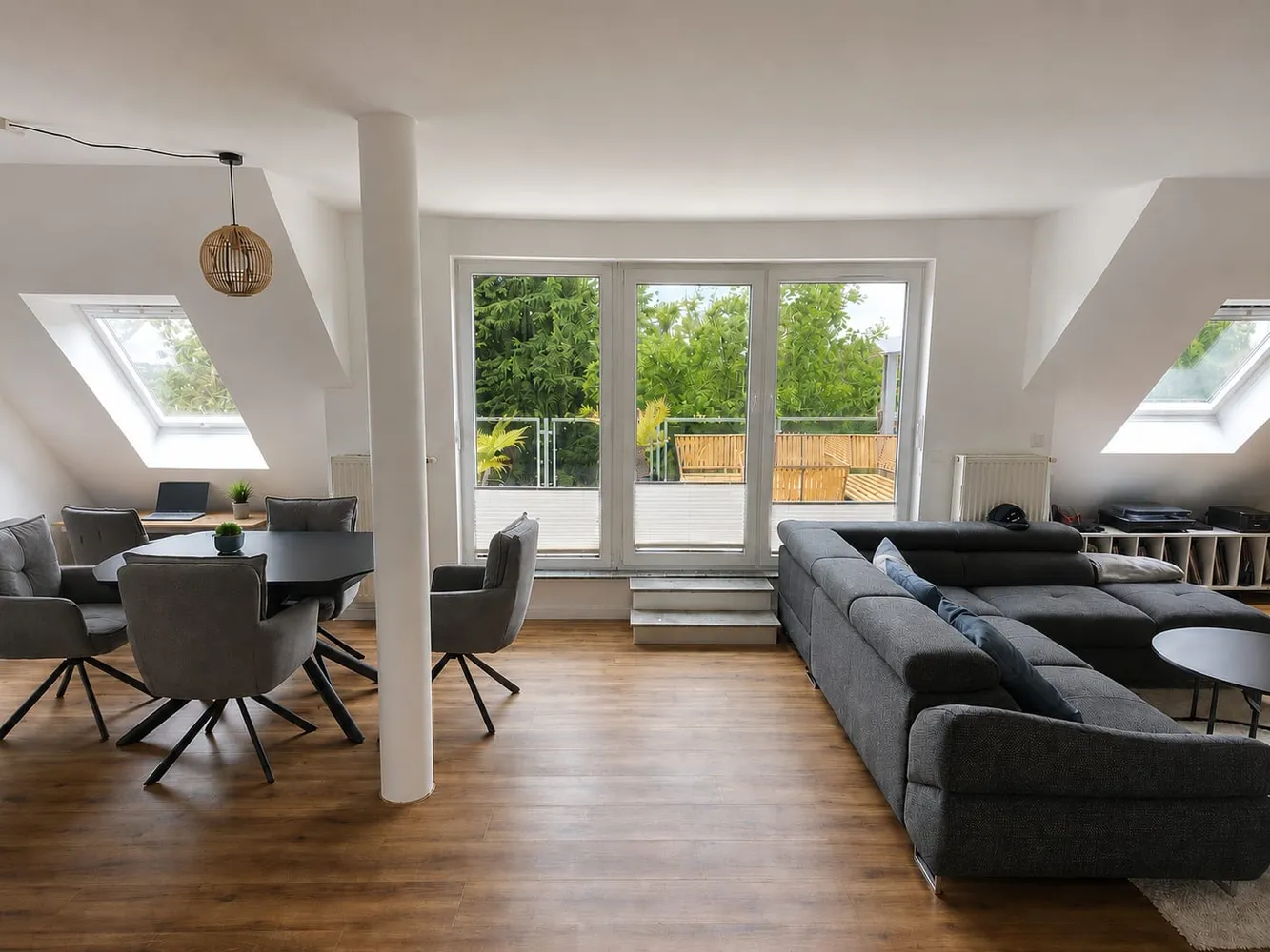 2 Zimmer Wohnung mit 84 m² in Solingen – Bild 2