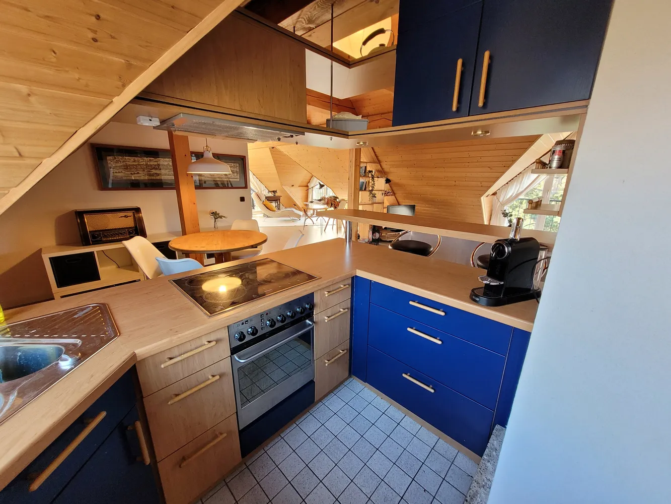 1 Zimmer Wohnung mit 70 m² in Köln – Bild 4