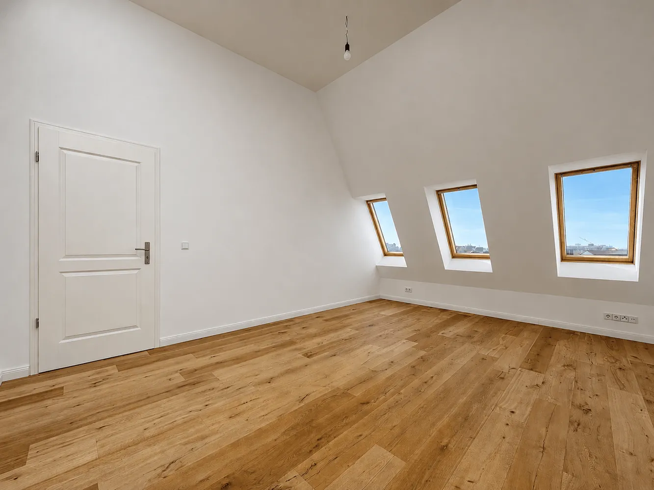 6 Zimmer Wohnung mit 201 m² in Berlin – Bild 1
