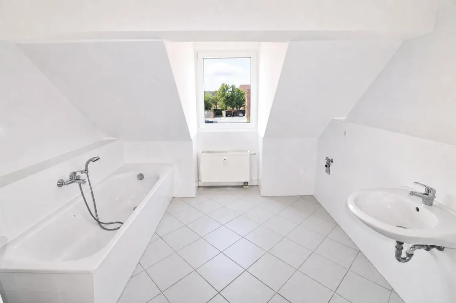 3 Zimmer Wohnung mit 69 m² in Dessau-Roßlau – Bild 12