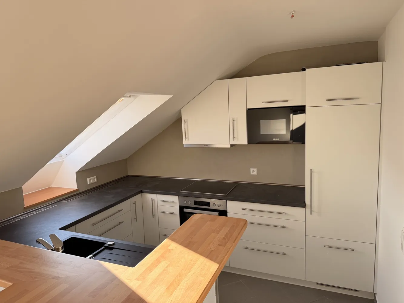 4 Zimmer Wohnung mit 90 m² in Karlsruhe – Bild 6