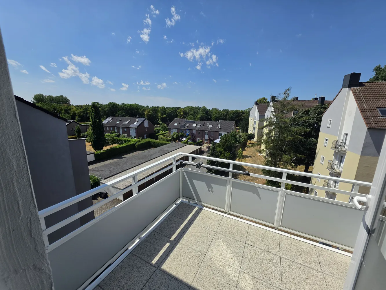 2 Zimmer Wohnung mit 58 m² in Düsseldorf – Bild 2