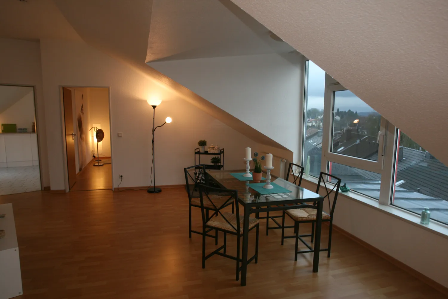 2 Zimmer Wohnung mit 81 m² in Wuppertal – Bild 3
