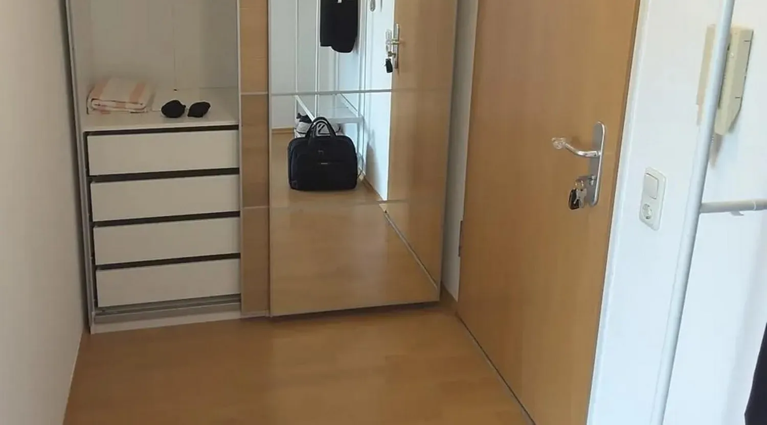 2 Zimmer Wohnung mit 39 m² in Hamburg – Bild 2