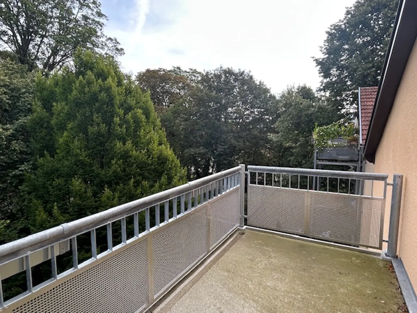 4 Zimmer Wohnung mit 163 m² in Weimar – Bild 2