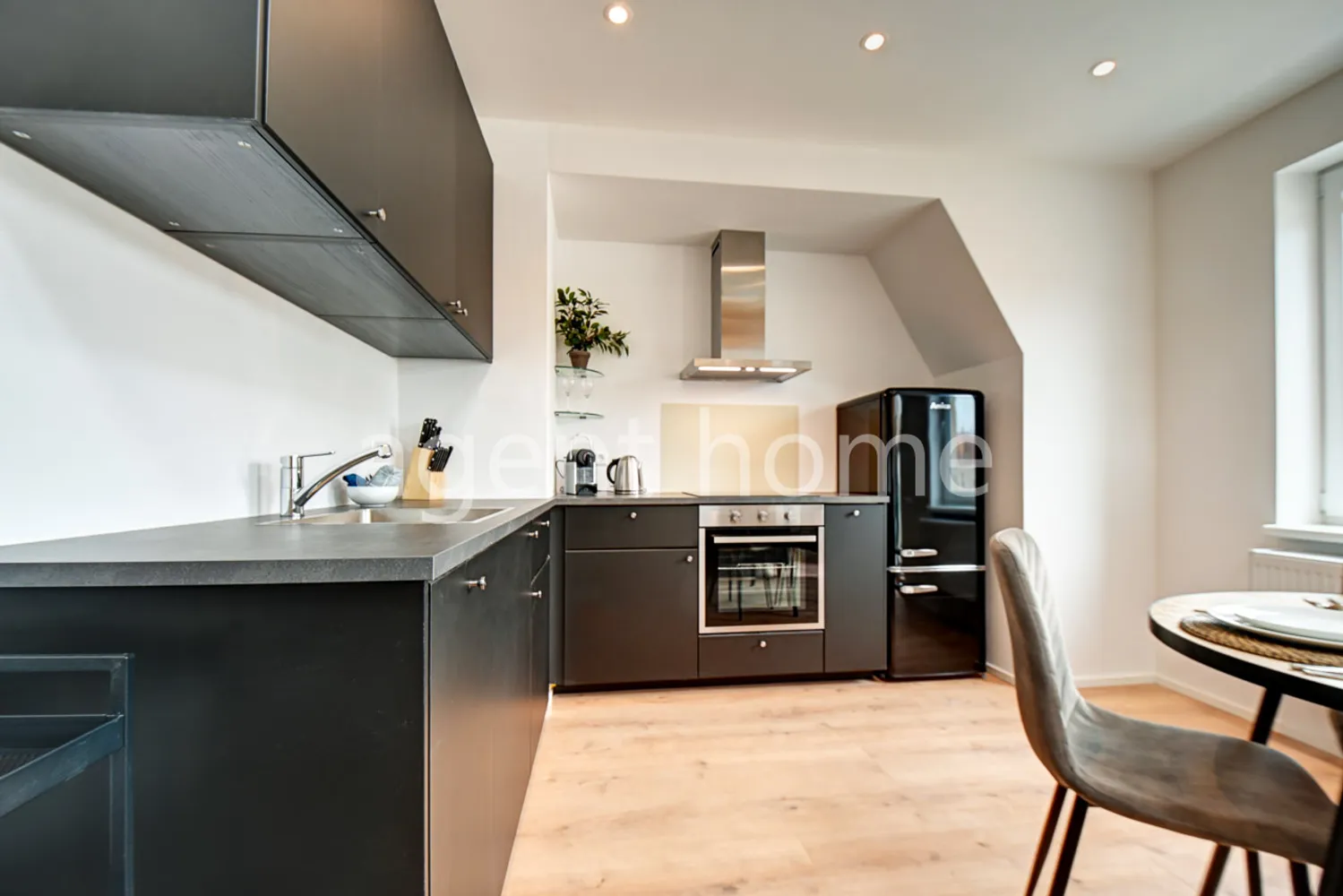 3 Zimmer Wohnung mit 100 m² in Stuttgart – Bild 9