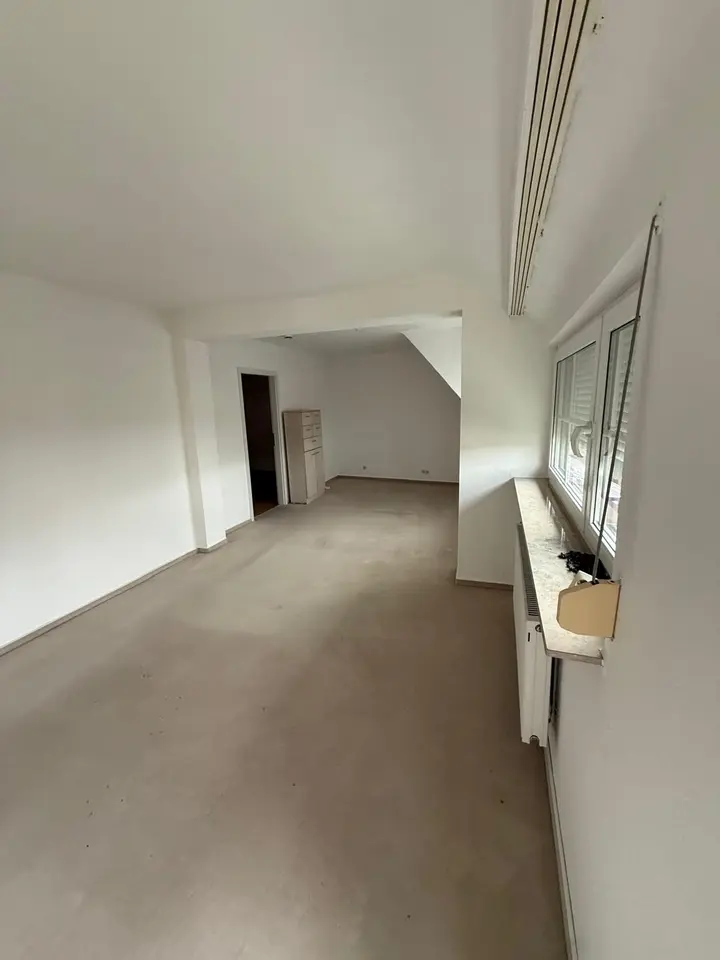 4 Zimmer Wohnung mit 90 m² in Leonberg – Bild 1
