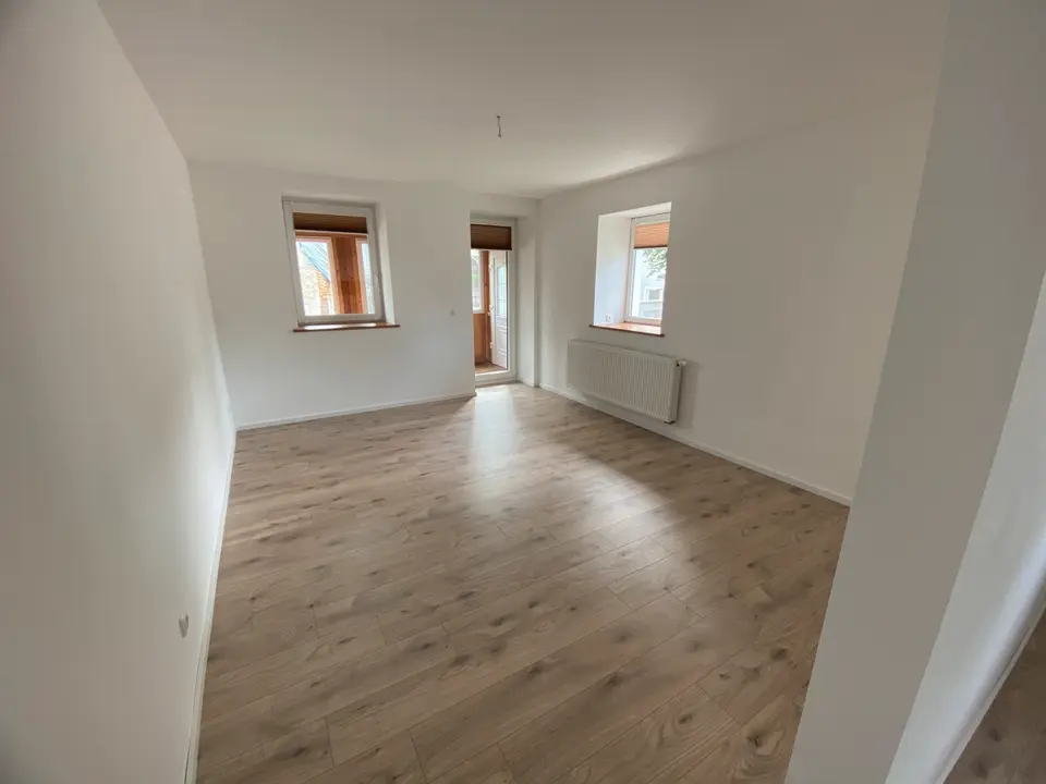 2 Zimmer Wohnung mit 65 m² in Plauen – Bild 2
