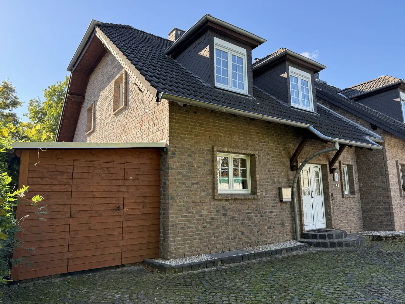 3 Zimmer Haus mit 129 m² in Sankt Augustin – Bild 1