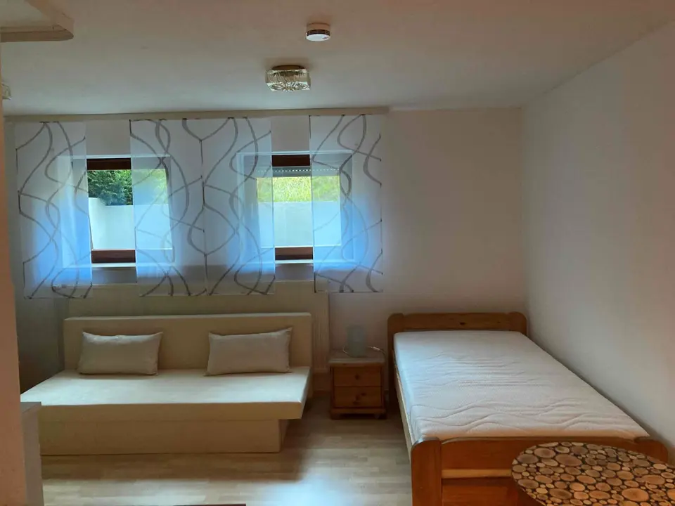 Studio mit 30 m² in Hof – Bild 4