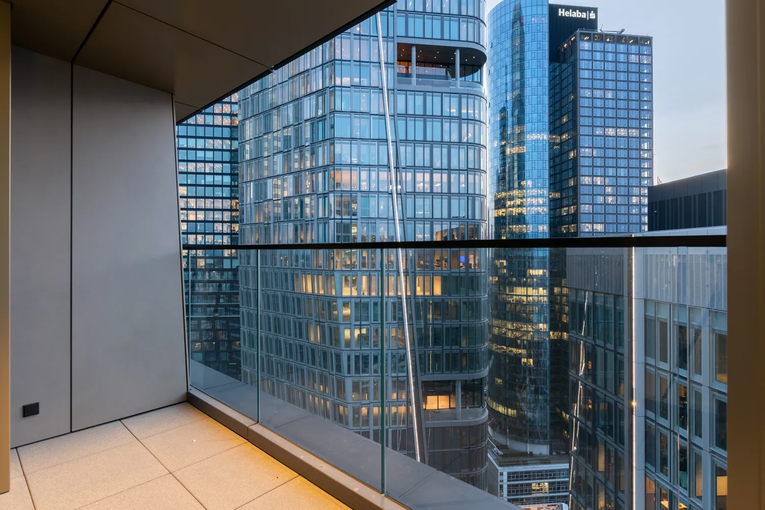 2 Zimmer Wohnung mit 49 m² in Frankfurt am Main – Bild 2