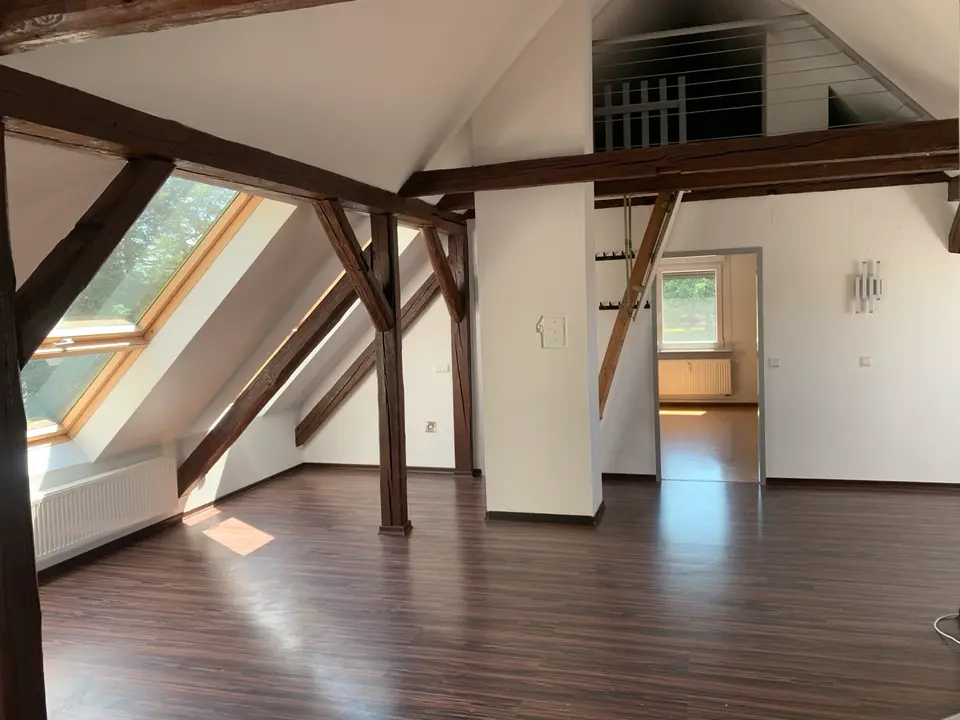 4 Zimmer Wohnung mit 80 m² in Frankfurt am Main – Bild 1