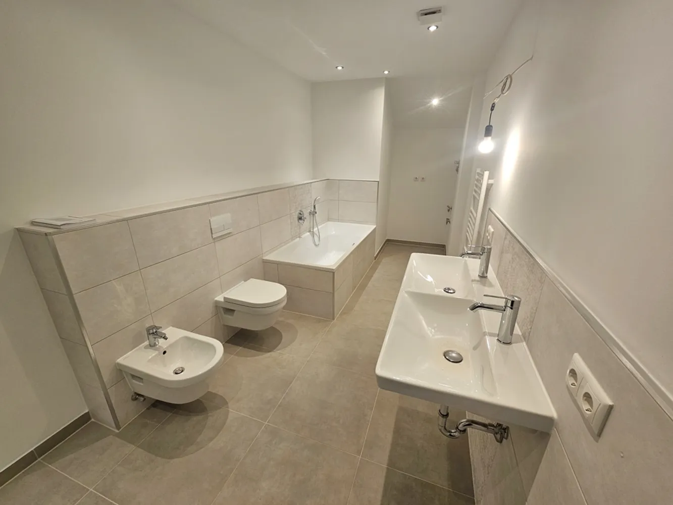 2 room apartment with 92 m² in Magdeburg – Photo 6